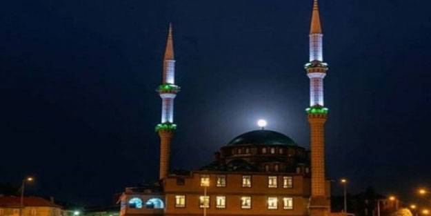 Kars Ramazan imsakiyesi 2022 Diyanet Kars sahur imsak ve iftar vakitleri...