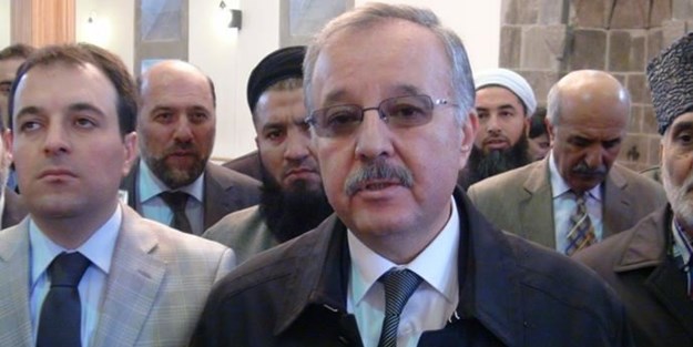 Kars Valisi Papa'yı İslam'a davet etti