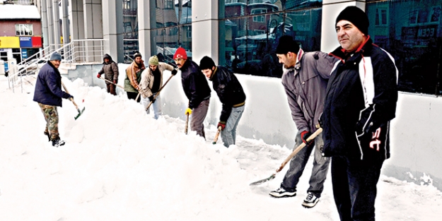 Kars dondu -30’u gördü