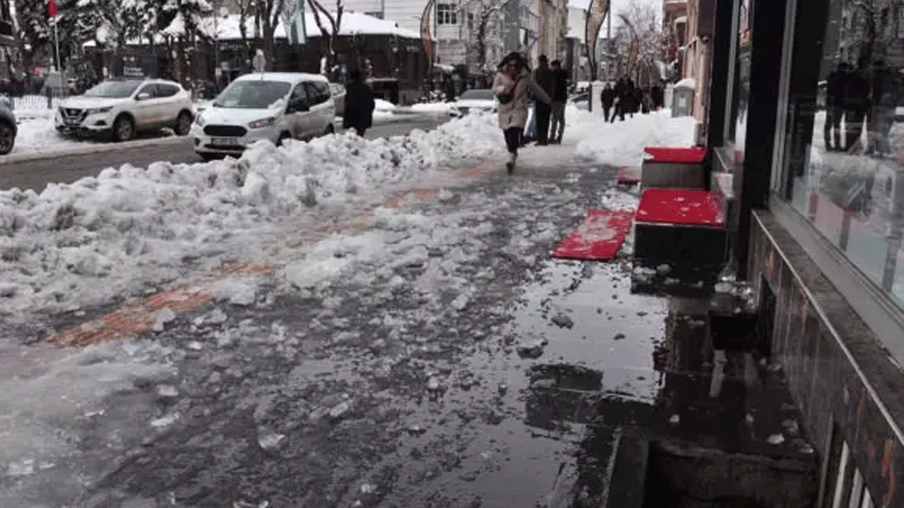 Kars'ta korkunç kaza: Küçük çocuk hastaneye kaldırıldı!