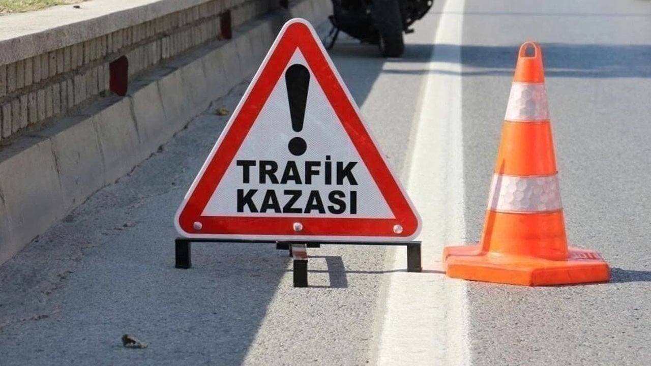 Karşı yönden gelen araçla çarpıştı! Korkunç kazada 22 yaşındaki genç öldü