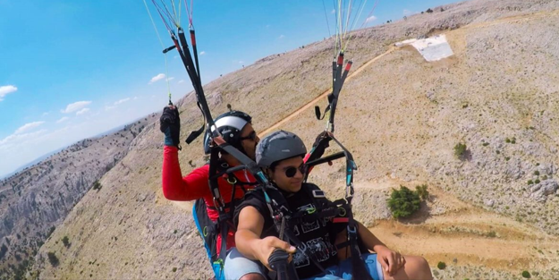 Kars'ın yamaç paraşütü pilotları şehre yeni bir soluk getiriyor