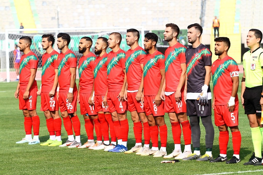 Karşıyaka’nın 1 futbolcusunda korona virüs çıktı 