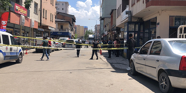 Kars'ta akrabalar arasında çıkan silahlı kavgada 3 kişi yaralandı