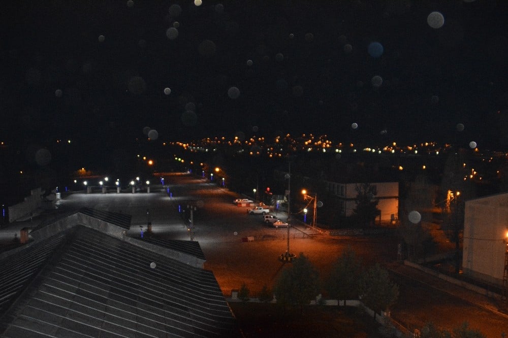 Kars’ta camilerde korona virüsün son bulması için dualar edildi 