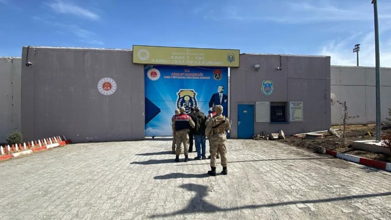 Kars’ta cinayet suçundan aranan 2 kişi yakalandı