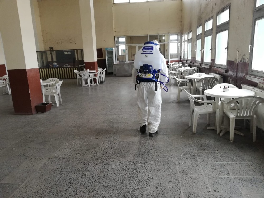 Kars’ta dezenfekte çalışmaları sürüyor 