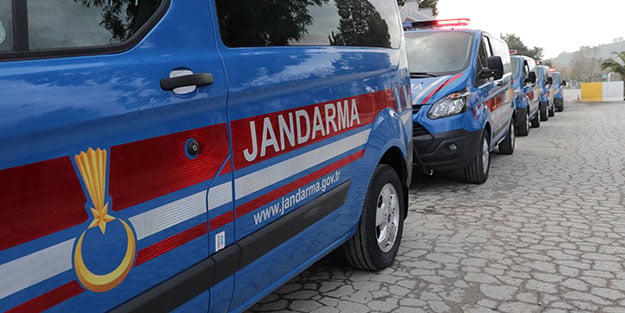 Kars'ta kaçak 3 keklik avcısına para cezası verildi