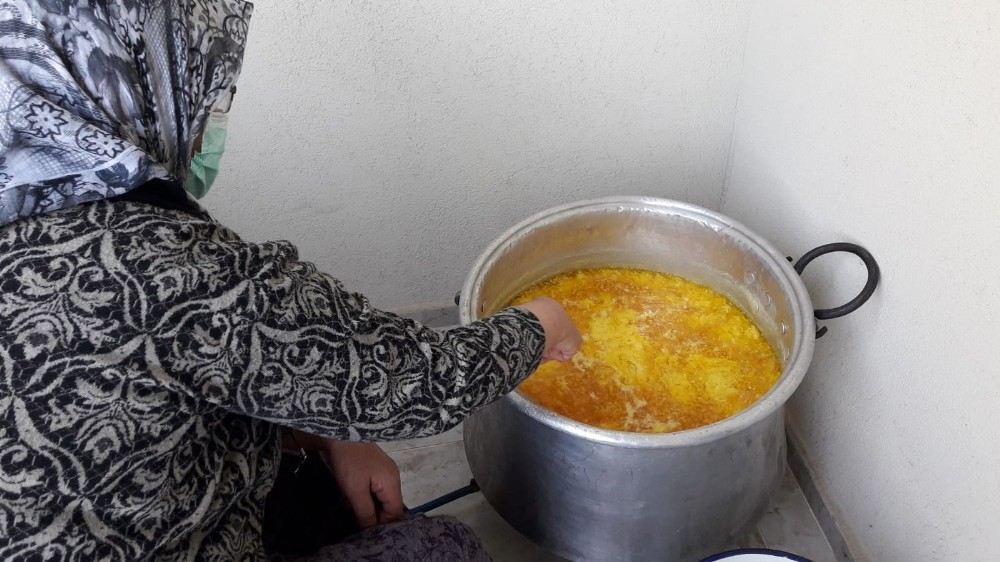 Kars’ta kadınların sarıyağ mesaisi başladı 