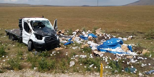 Kars'ta kamyonet kazası: Yaralılar var