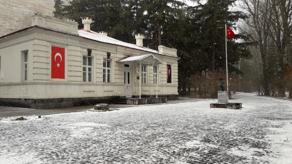 Kars’ta kar yağışı 
