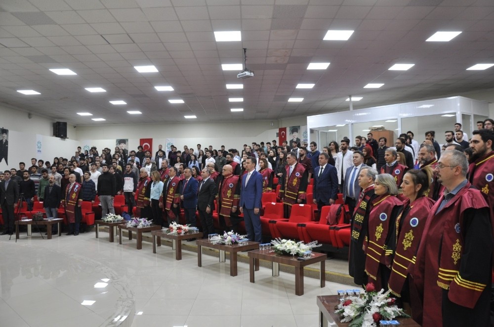 Kars’ta “Meslektaşlarının Gözüyle Mehmet Akif Ersoy”etkinliği 