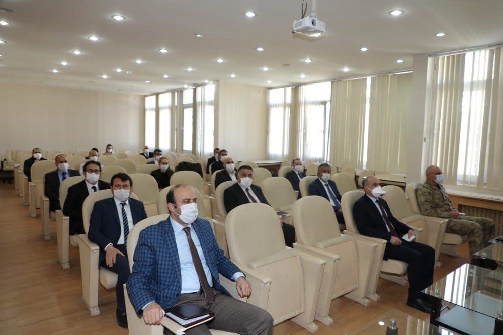 Kars’ta Pandemi Kurul Toplantısı yapıldı 
