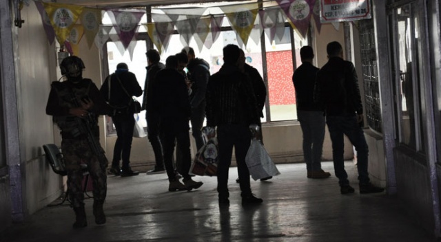 Kars'ta PKK/KCK operasyonu: 5 kişi gözaltında