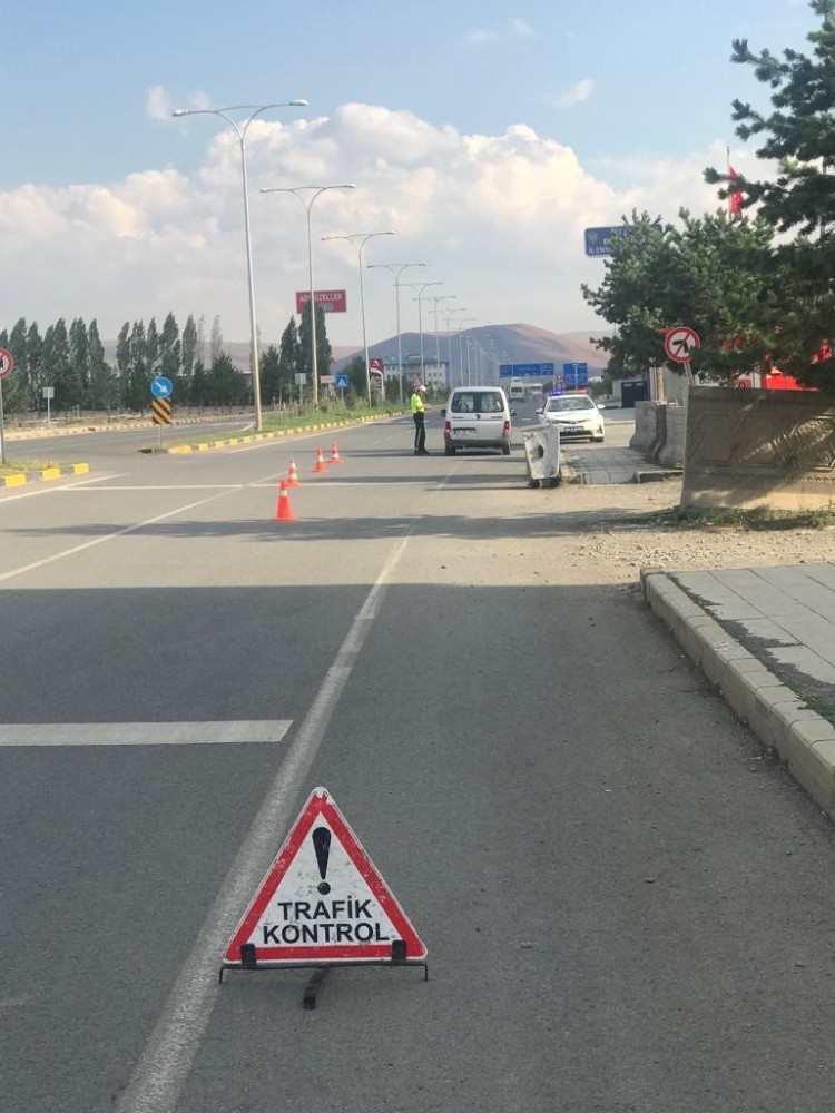 Kars’ta radarla hız denetimi 