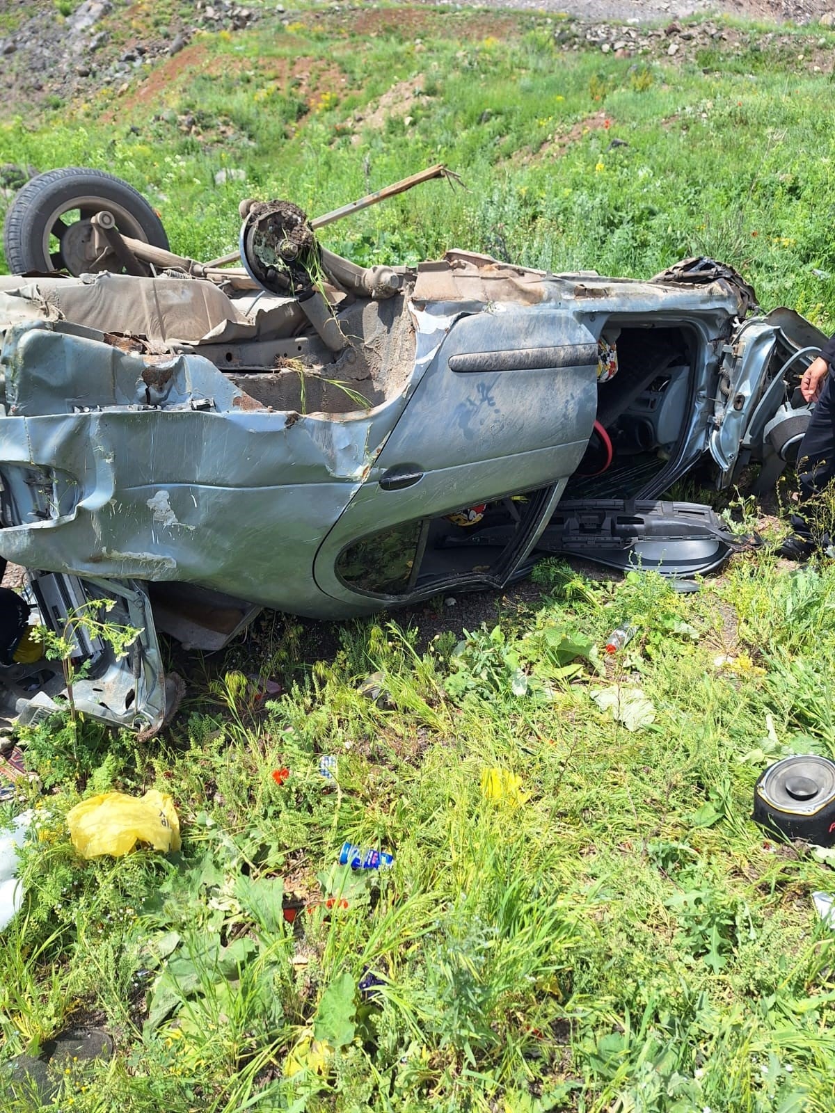 Kars’ta trafik kazası 1’i ağır 2 yaralı