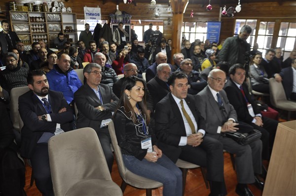 Kars’ta “Yerel Yönetimler, Demokrasi ve Kentleşme Politikaları” Sempozyumu 