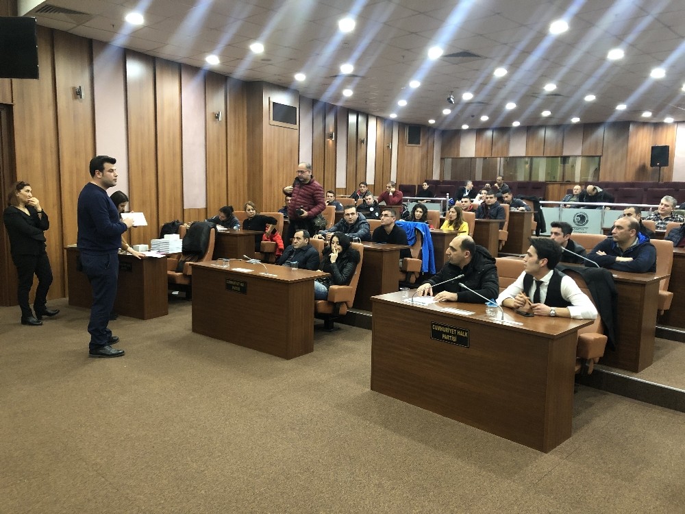 Kartal Belediyesi özel güvenlik personeline öfke kontrolü eğitimi verdi 