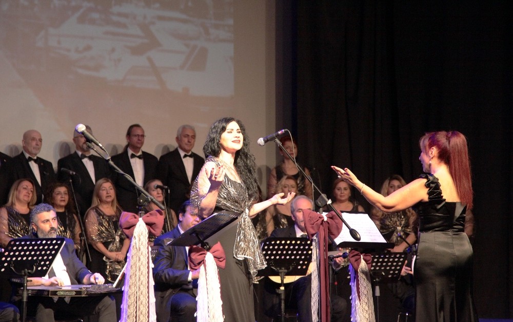 Kartal Belediyesi TSM Korosu’ndan muhteşem konser 
