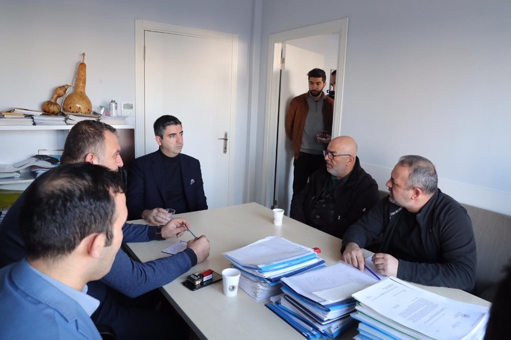 Kartal Belediyesinden Elazığ ve Malatya’ya yardım eli 