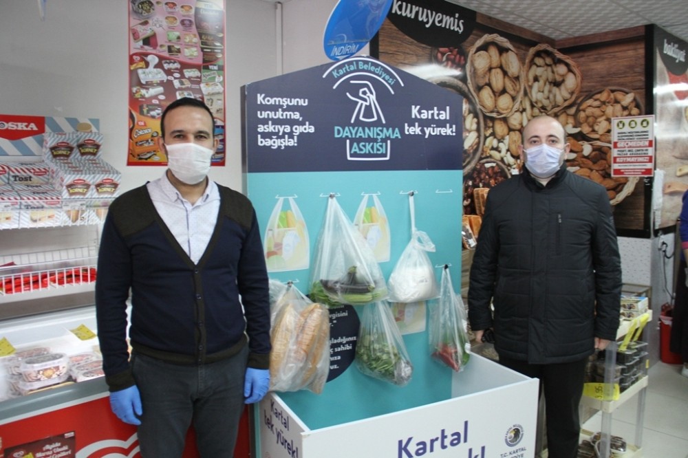Kartal Belediyesinden marketlere dayanışma askısı 