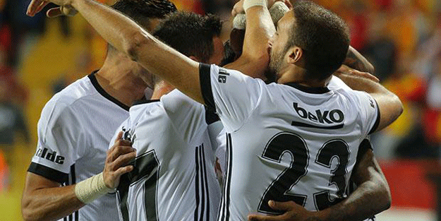 Kartal, İzmir’de uçtu