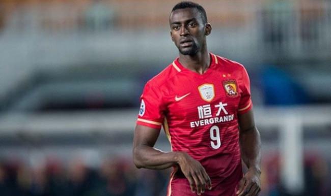 Kartal Martinez için bastırıyor takımı diretiyor