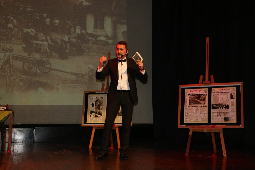 Kartal’da Atatürk’ün hayatı, ’Vasiyet’ adlı tek kişilik gösteriyle anlatıldı 