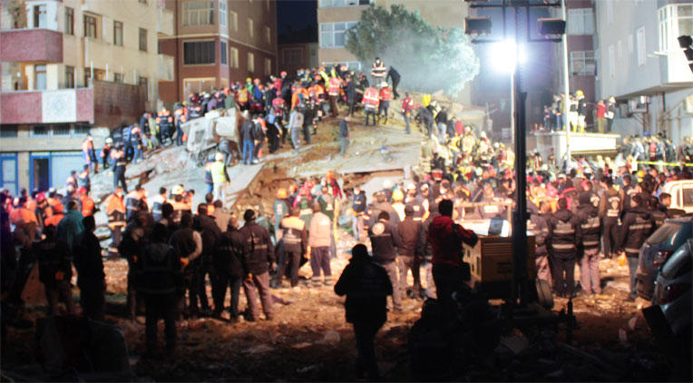 Kartal'da can pazarı... 3 ölü 12 yaralı