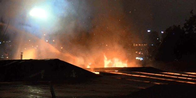 Kartal'da mobilya atölyesi alev alev yandı