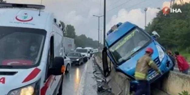 Kartal'da zincirleme kaza! Yaralılar var