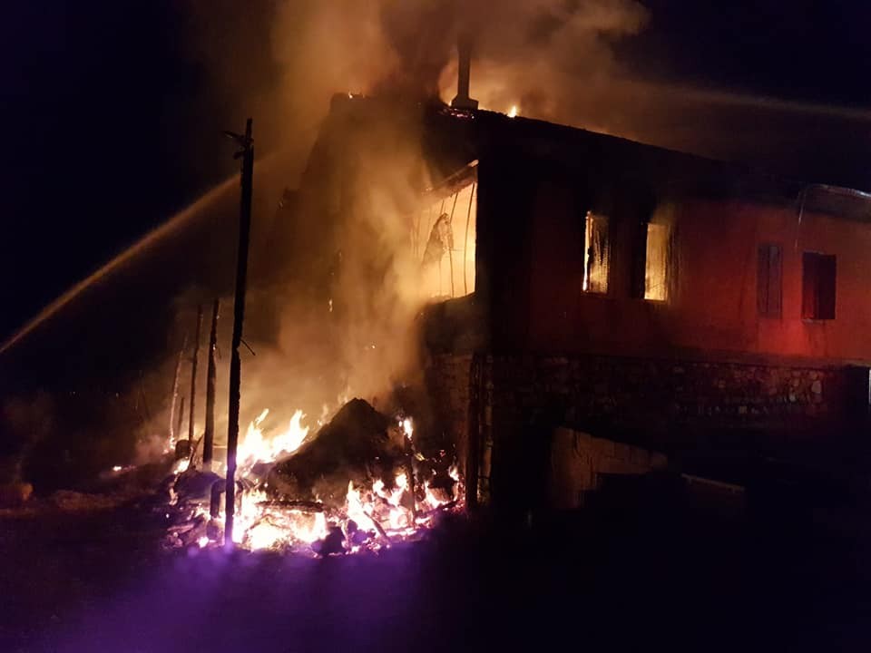 Kartal’ın eski Belediye Başkanı Öz’ün malikanesinde yangın çıktı 