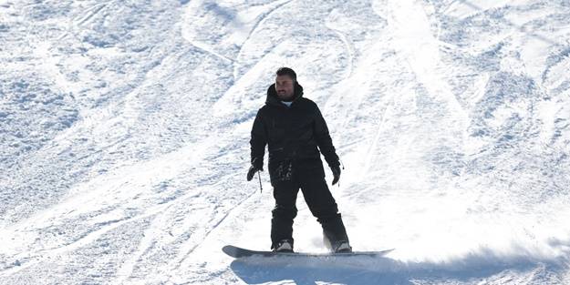 Kartalkaya'da kar kalınlığı 2 metreye yaklaştı