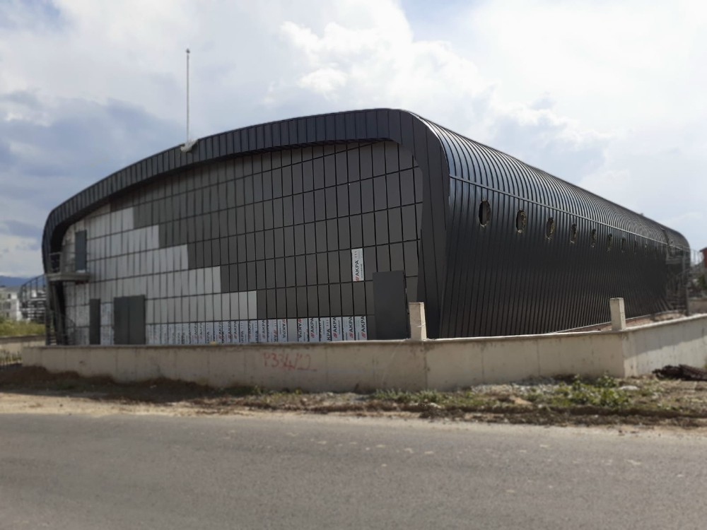 Kartepe İHL Spor Salonu’nun dış cephesi tamamlandı 
