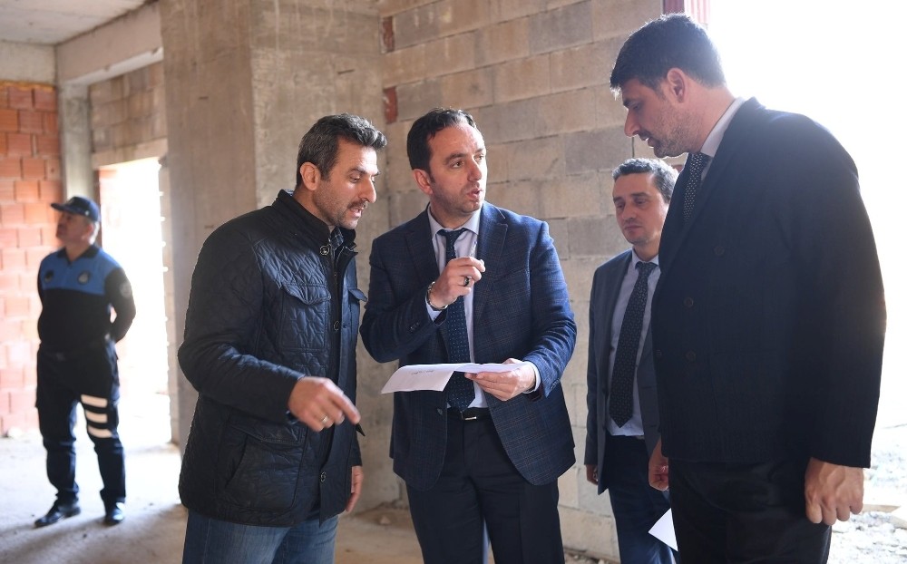 Kartepe kent meydanı hızlanıyor 