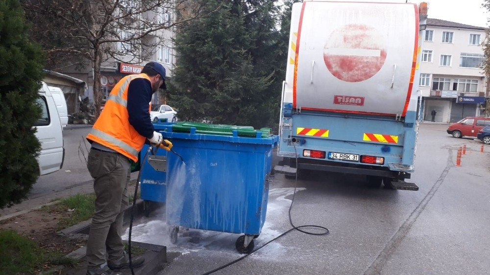 Kartepe’de 11 bin konteyner dezenfekte edildi 