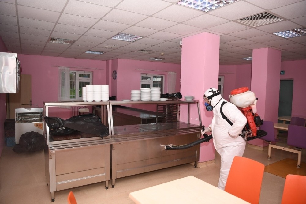 Kartepe’de dezenfekte çalışmaları haftanın 7 günü devam ediyor 