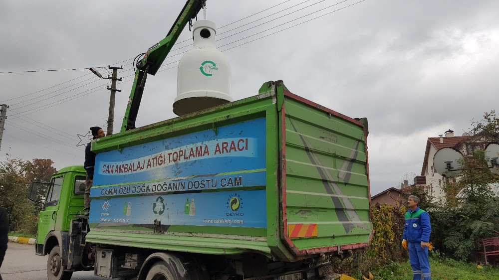 Kartepe’de geri dönüşüm ve atık toplama çalışmaları devam ediyor 