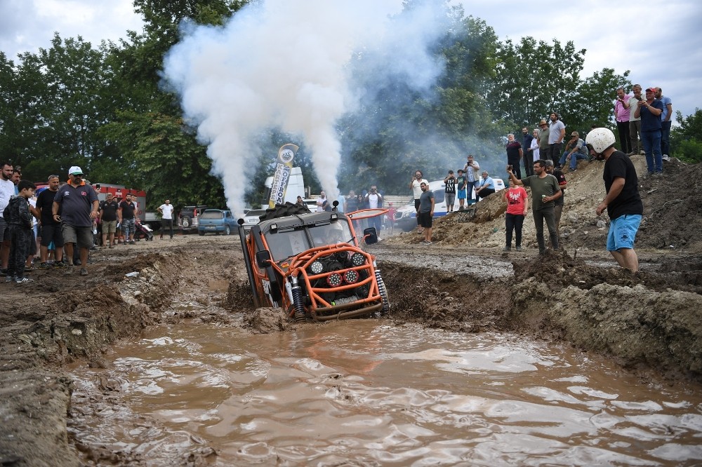 Kartepe’de Off-Road heyecanı nefes kesti 