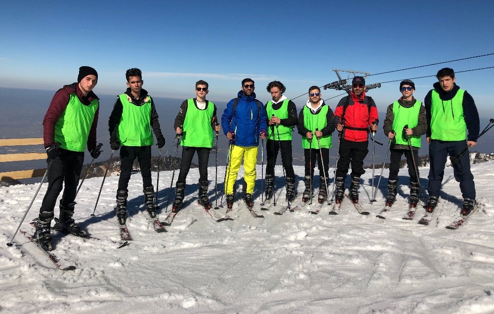 Kartepe’de ücretsiz kayak kursu başladı 