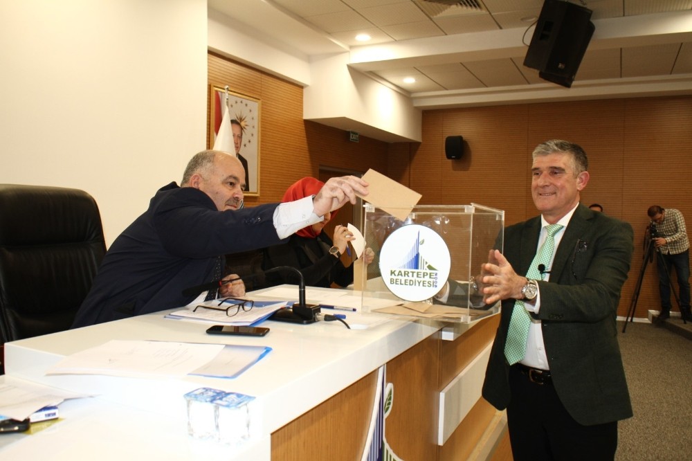 Kartepe’de yılın ilk meclis toplantısı gerçekleştirildi 