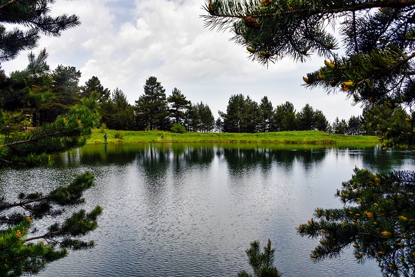 Kartpostallık manzara garantili göl