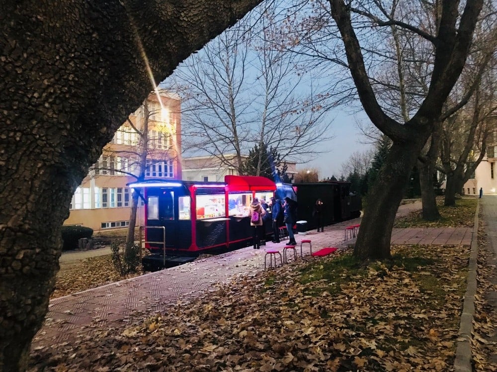 Kartpostallık tarihi tren kafeye dönüştü 