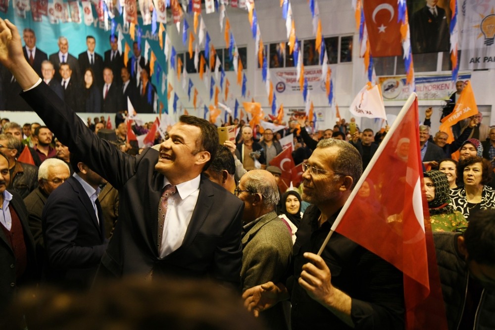 Kaş adayı Ulutaş projelerini tanıttı 