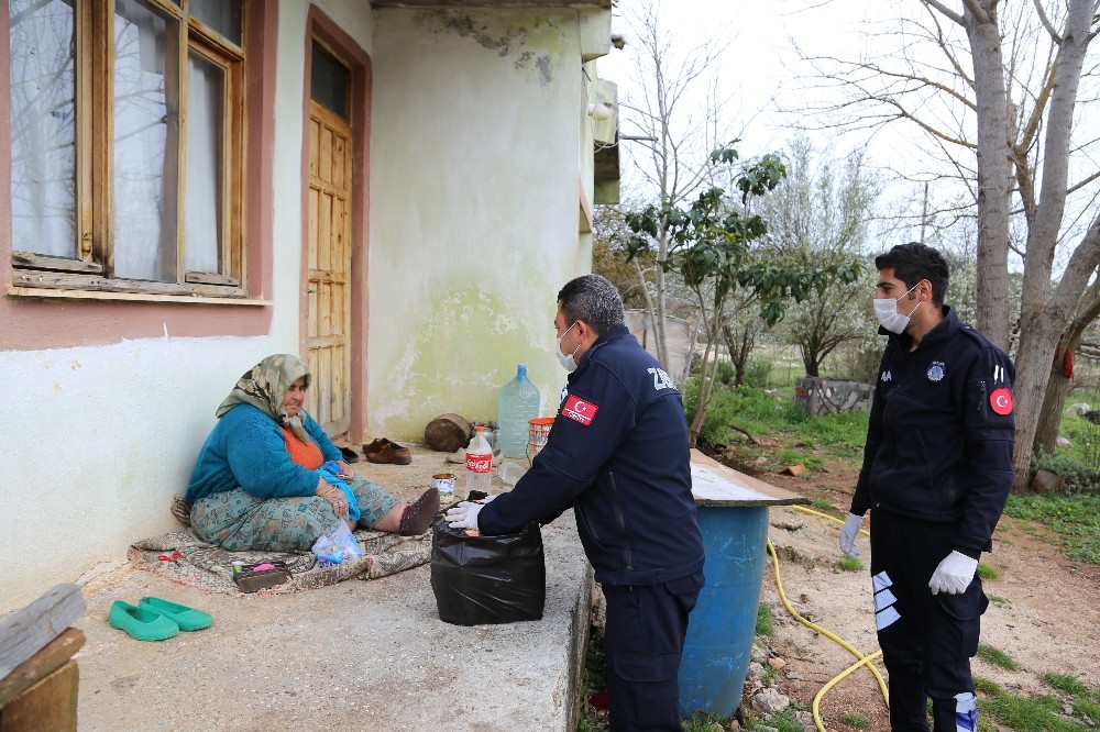 Kaş Belediyesi, 65 yaş üstü ve hastalar için özel yardım ekibi kurdu 