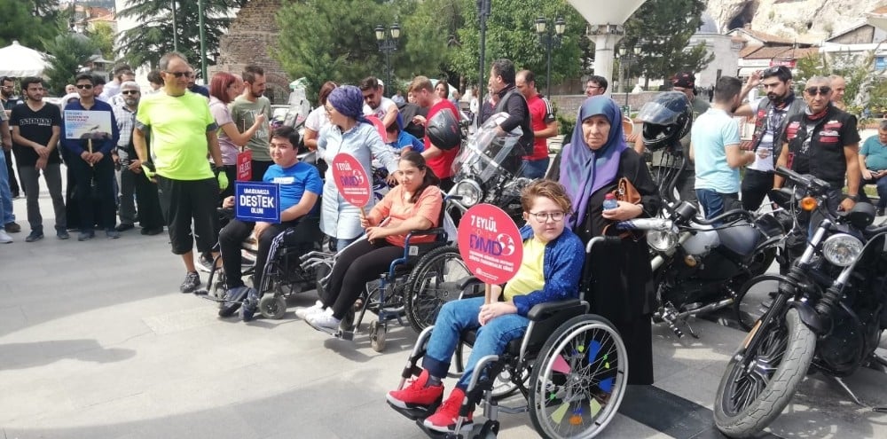 Kas erimesi hastası çocuklar için farkındalık etkinliği 