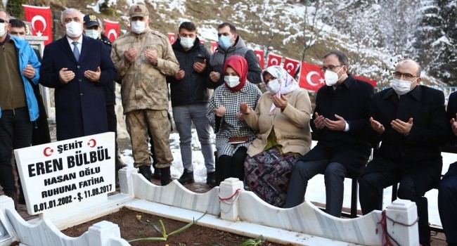 Kasapoğlu’ndan, şehit Eren Bülbül'ün kabrine ziyaret
