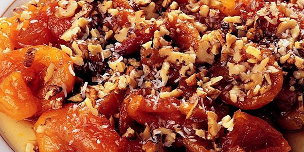 Kasefe tatlısı tarifi nasıl yapılır? Kaymaklı kayısı tatlısı tarifi