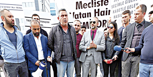 Kasetle geldin, neyle gideceksin?
