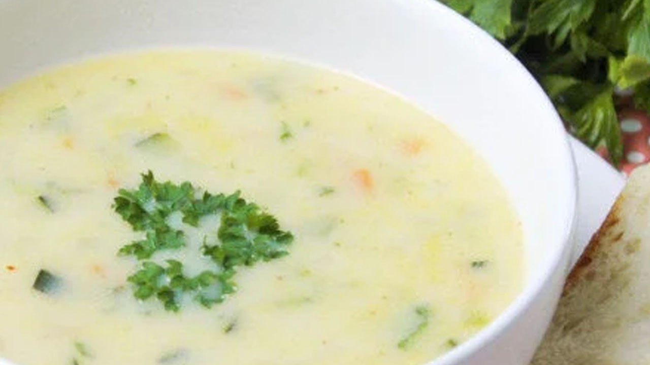 Kaşık kaşık vitamin deposu sebze çorbası: Öyle şifalı ki!